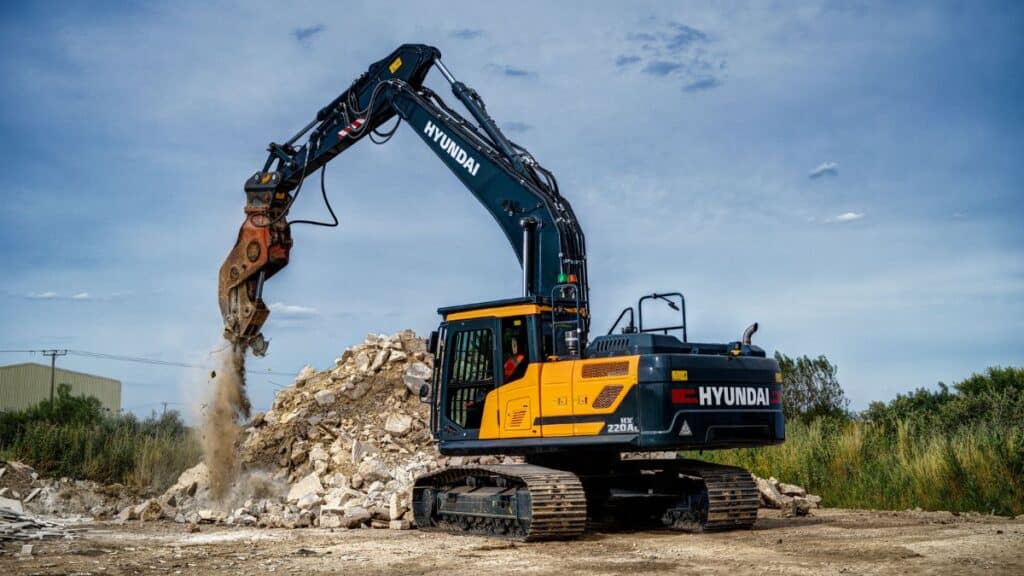 Hyundai-HX220-Construction-Project