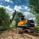 Hyundai Crawler Excavator HX160A L - image 4