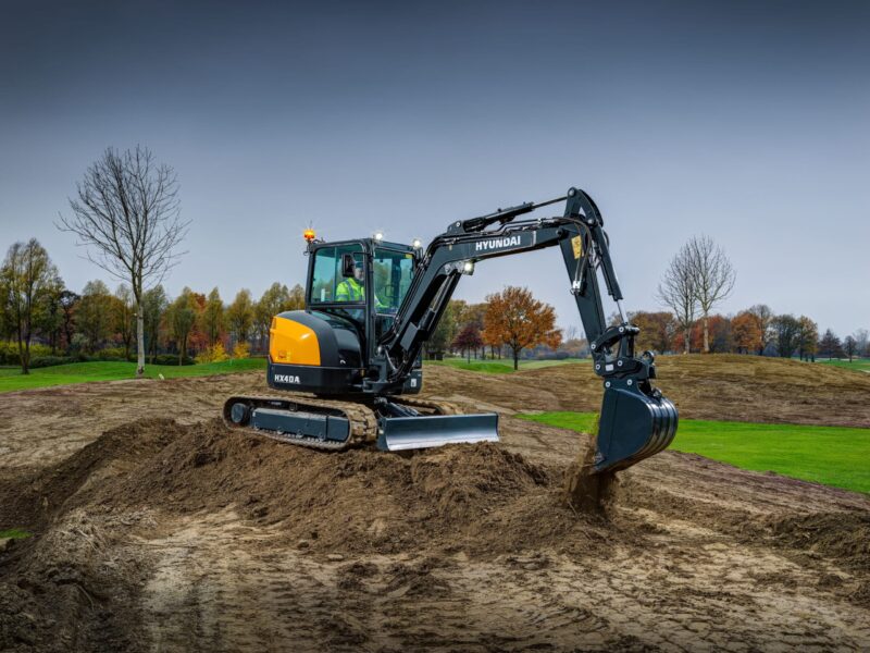 Hyundai Compact Excavator HX40A - image 3