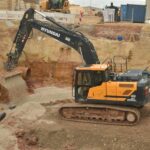 Hyundai Crawler Excavator HX220A - image 3