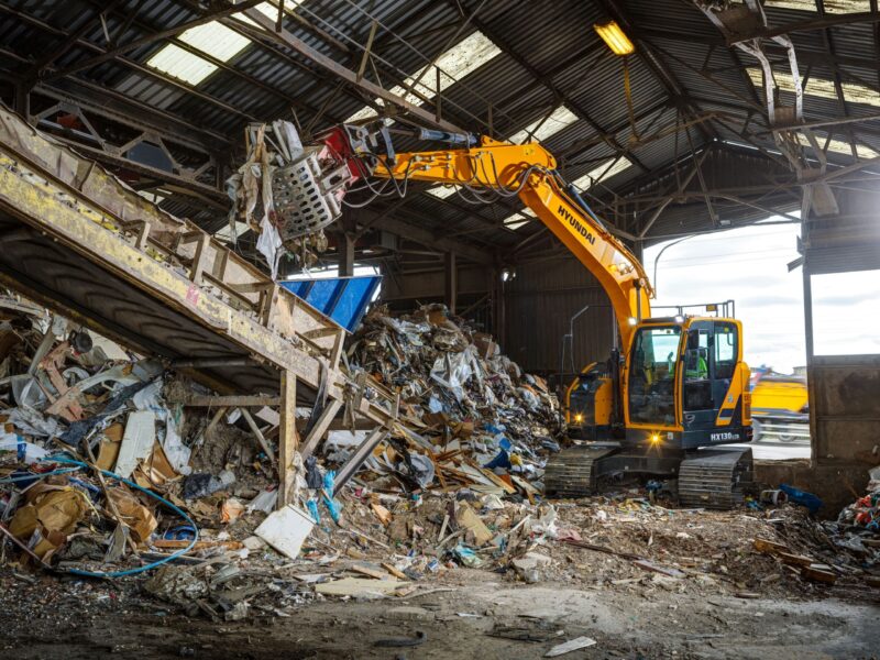Hyundai Crawler Excavator HX130A LCR - image 2