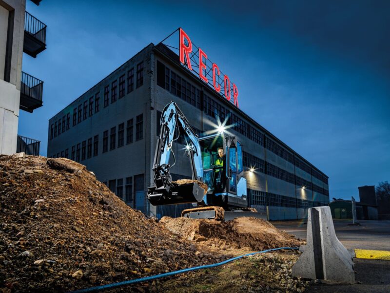 Hyundai Compact Excavator HX19e - image 2