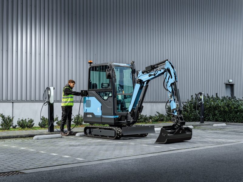Hyundai Compact Excavator HX19e - image 1