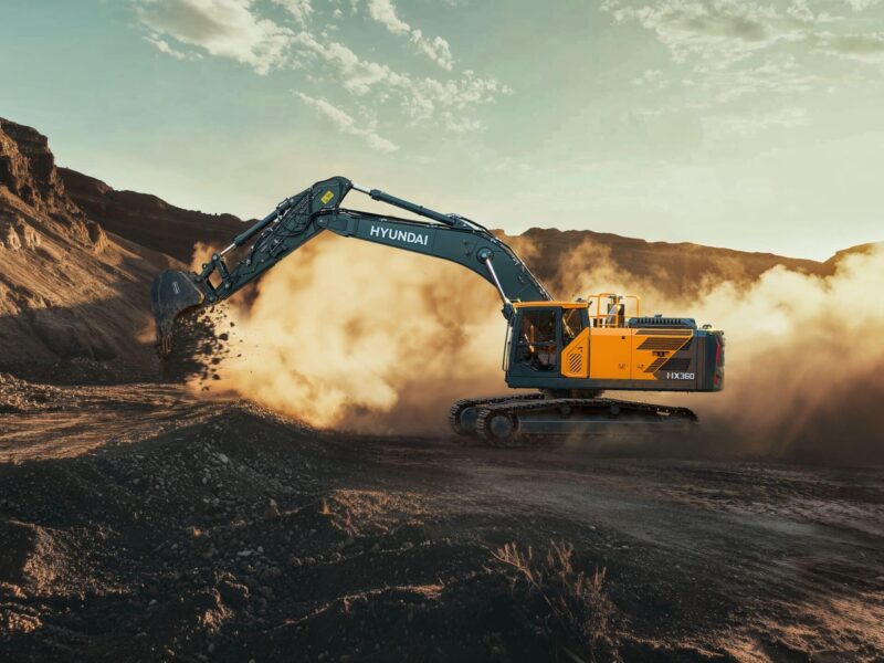 Hyundai Crawler Excavator HX360L - image 2