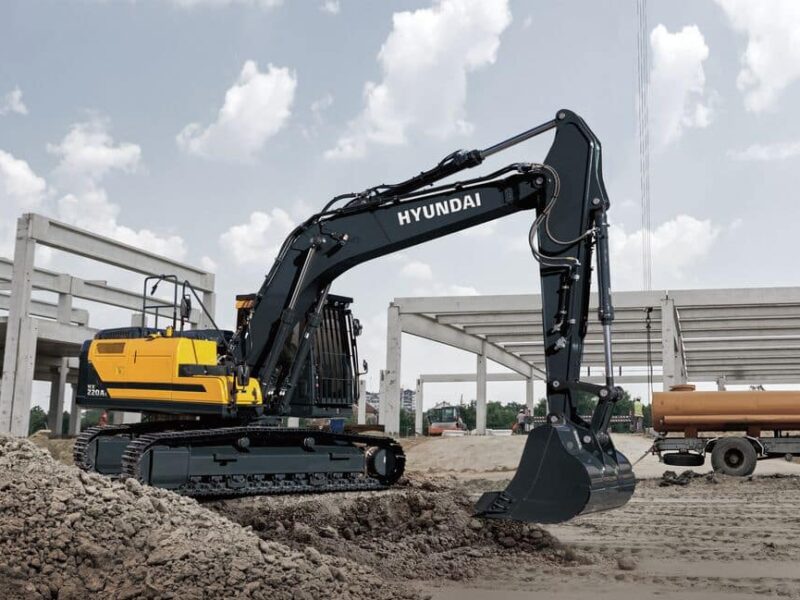 Hyundai Crawler Excavator HX220A - image 4