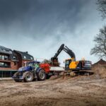 Hyundai Crawler Excavator HX230A - image 2