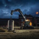 Hyundai Crawler Excavator HX210 - image 3