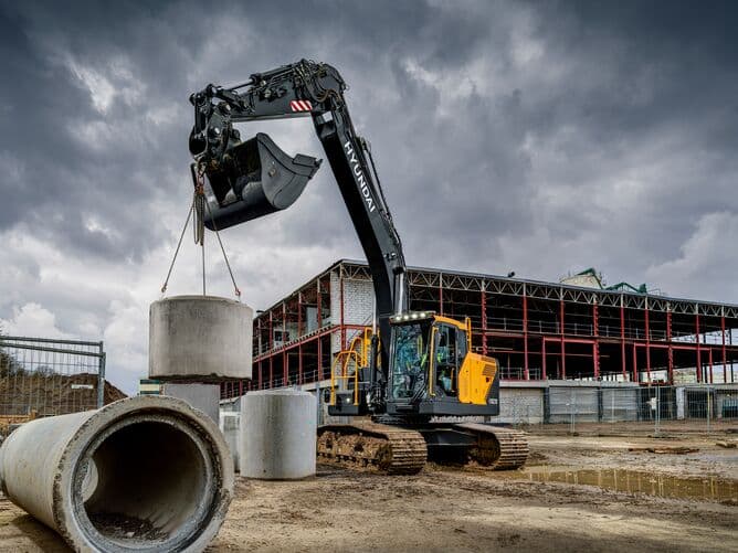 hyundai-mini-excavators-attachments-bucket