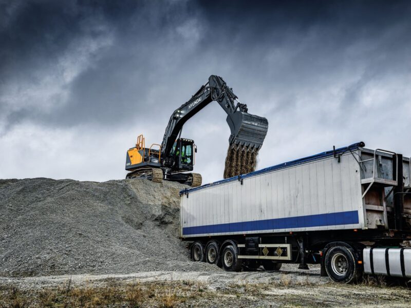 Hyundai Crawler Excavator HX260A - image 1