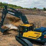 Hyundai Crawler Excavator HX260A - image 4
