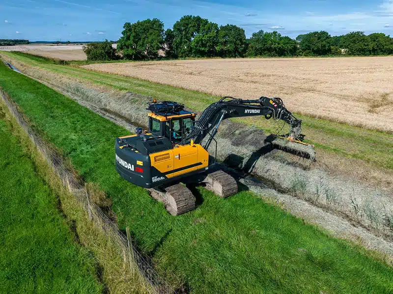 hyundai hx180a l crawler excavator 18 tonnes 1