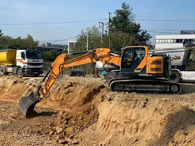 hyundai hx235a lcr compact excavator 2