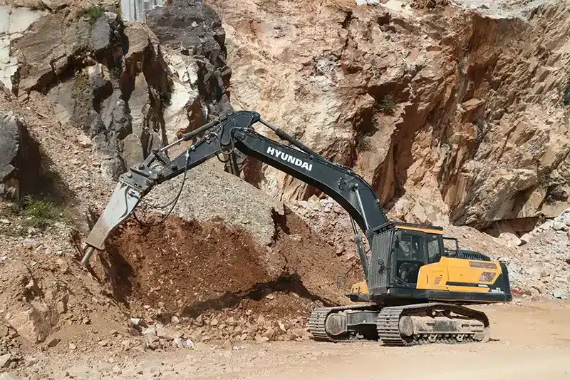 hyundai hx300a compact excavator 4