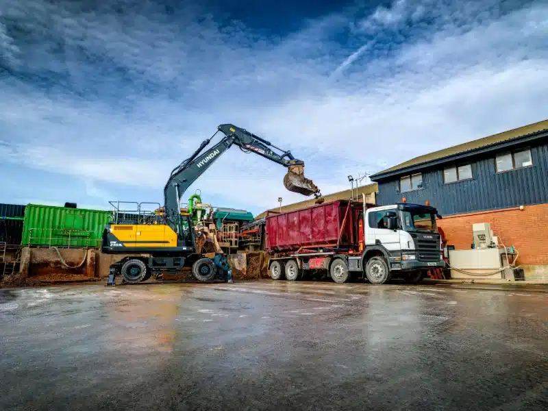 hyundai hw210a wheeled excavator 3