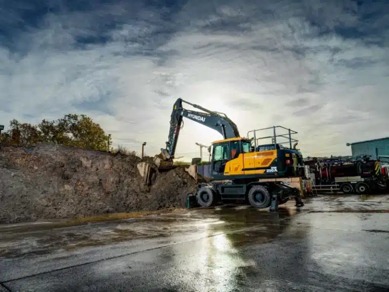 hyundai hw210a wheeled excavator