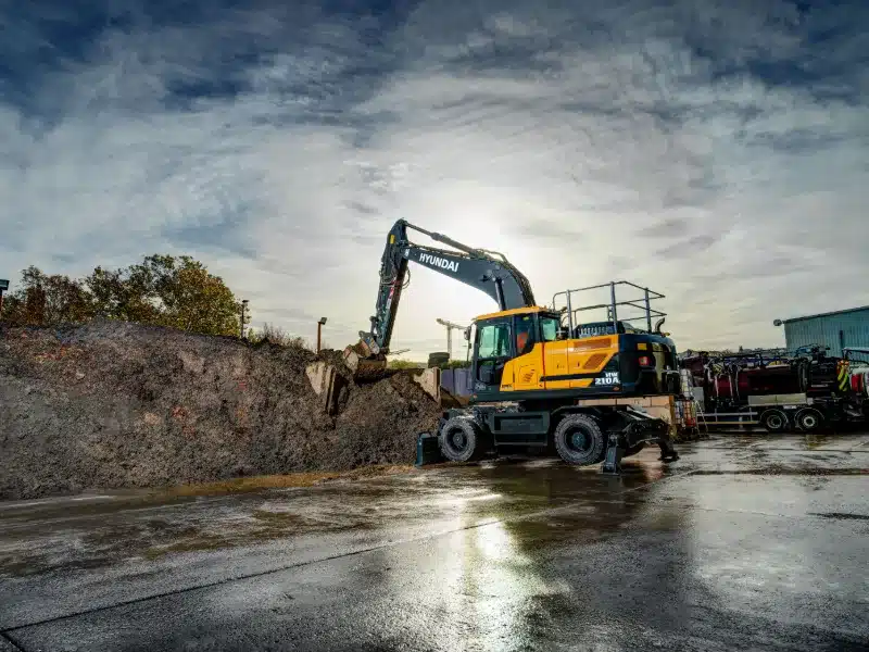 hyundai hw210a wheeled excavator