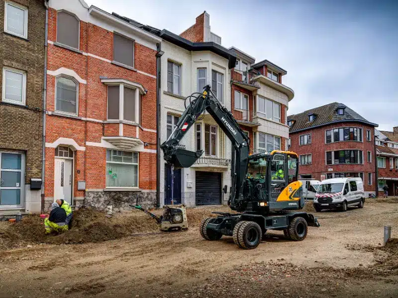 hyundai hw65a wheeled excavator