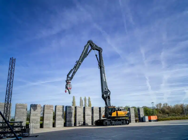 hyundai hx520a l crawler excavator